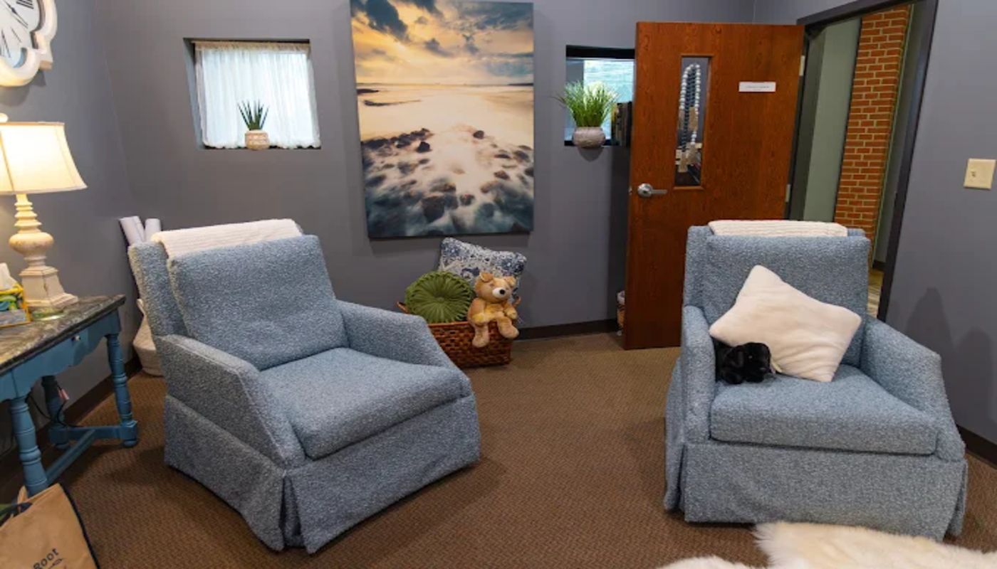 Capstone Wellness Vine + Root Counseling