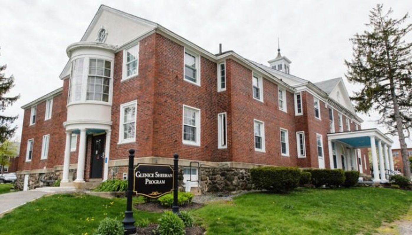 Riverbend Glenice Sheehan Recovery Home for Women