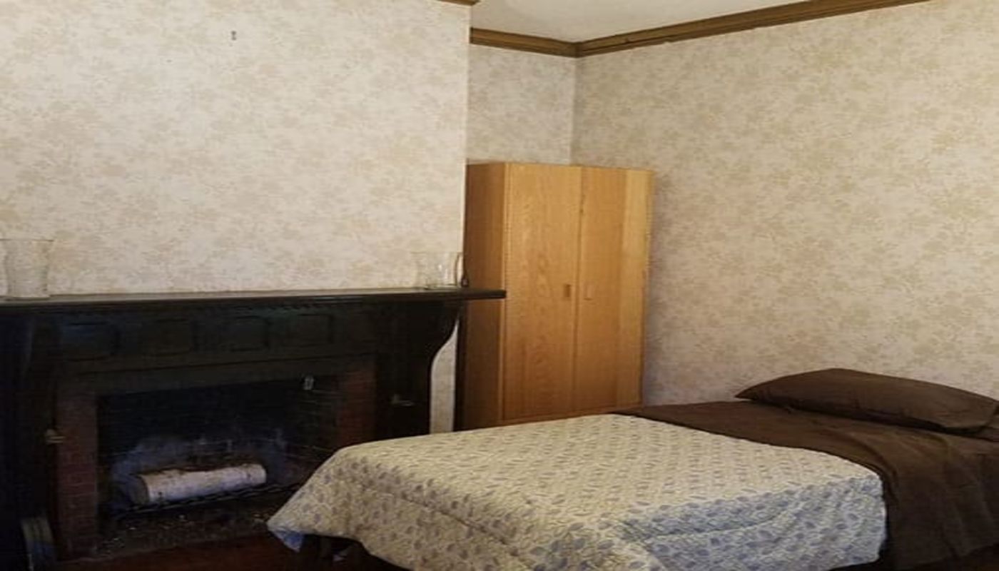 Matt's Place Men's Sober House