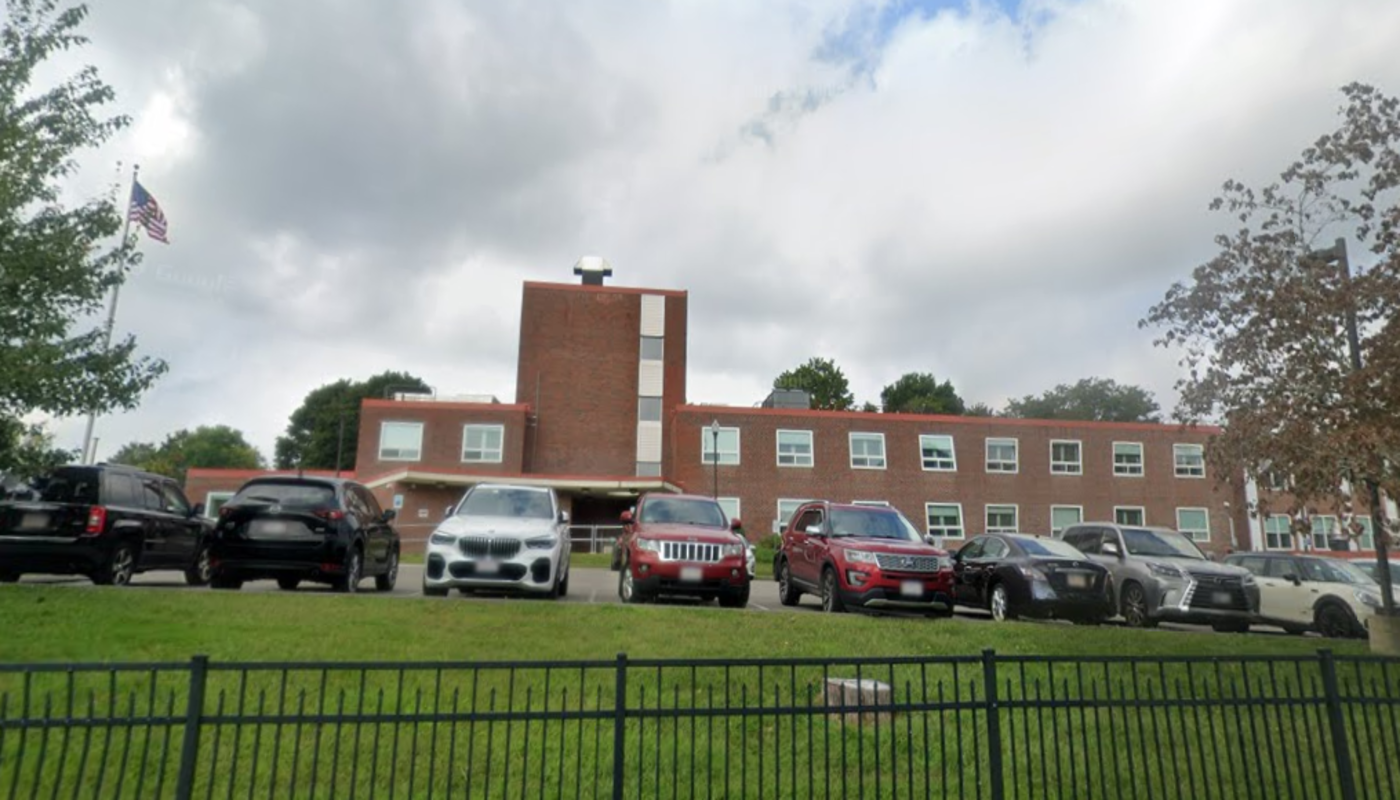 McLean SouthEast at Oak Street